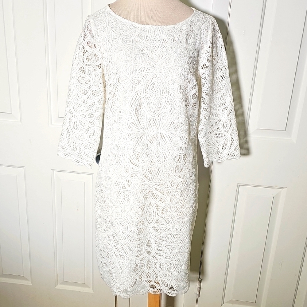 Ralph Lauren White Lovely Lace. Dress with Bateau Neckline. Excelent Condion. 10